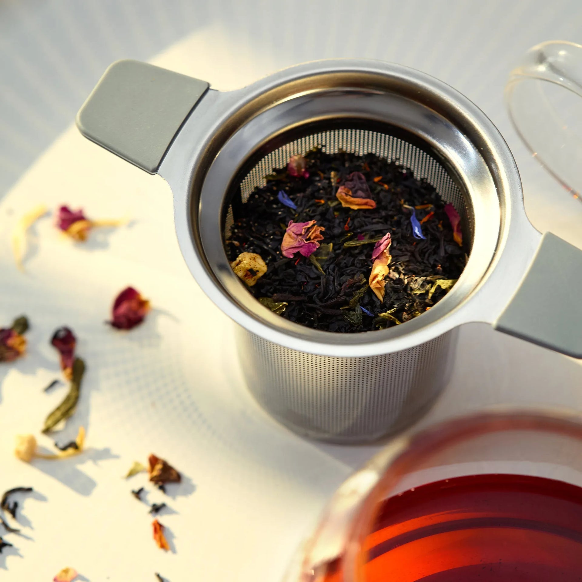 Stainless Steel Tea Infuser – Extra Fine Mesh Loose Leaf Strainer with Lid & Handles